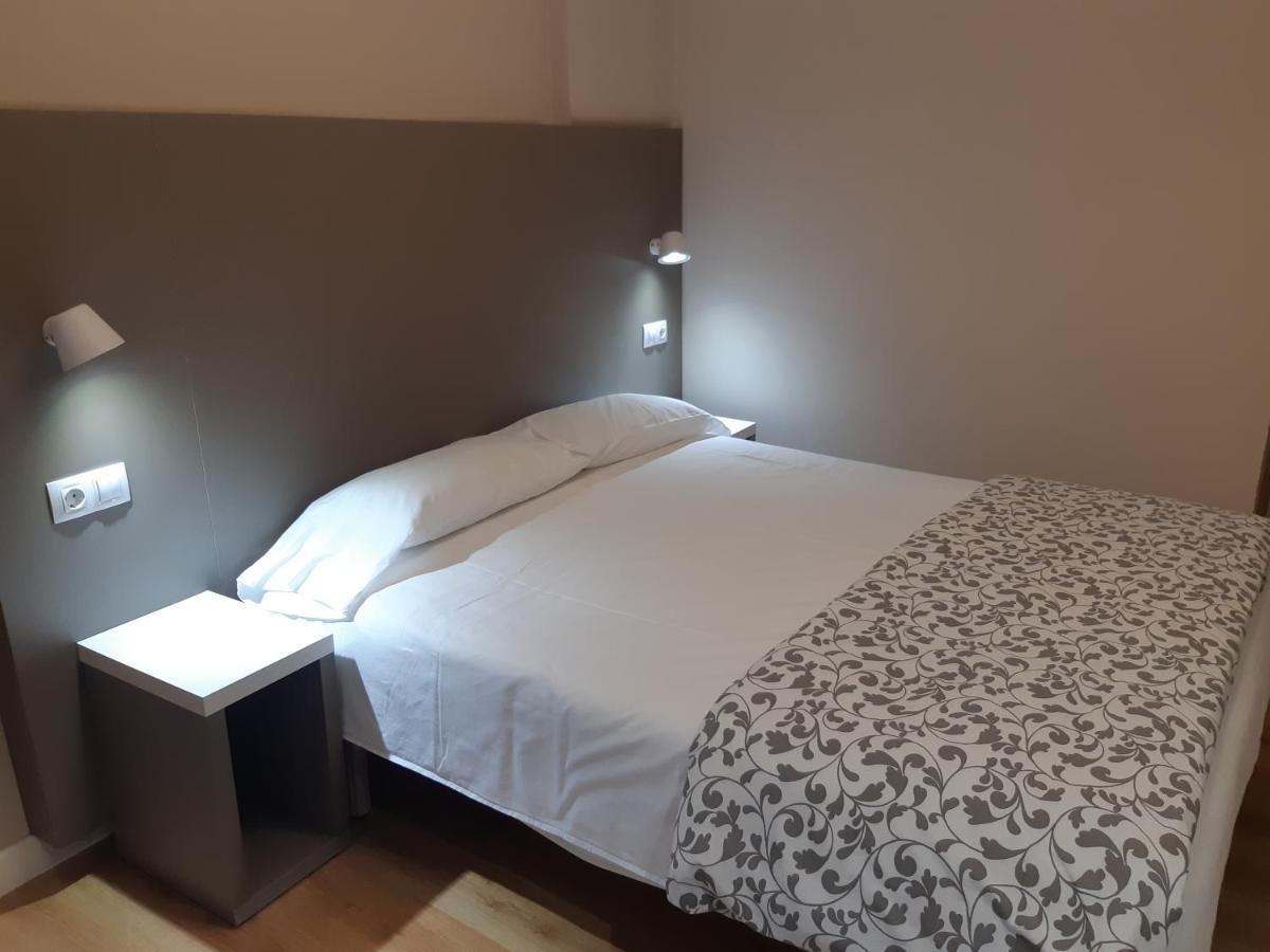 Hostal-Restaurante Lugano Верін Екстер'єр фото